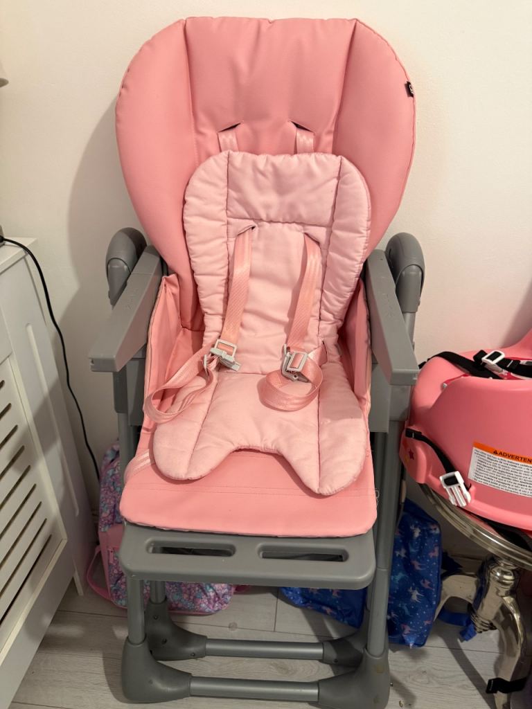 Cuggl Pink High Chair – Good Condition, Adjustable