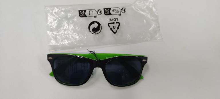 New uv400 cat 3 sunglasses adult size