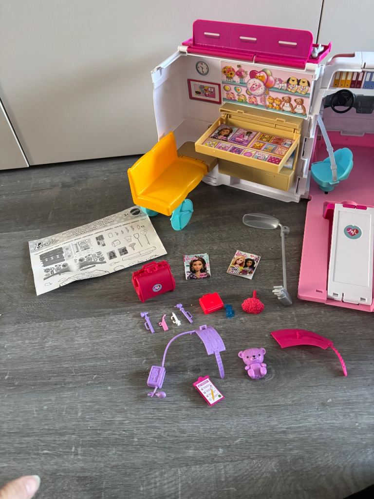 Barbie ambulance 