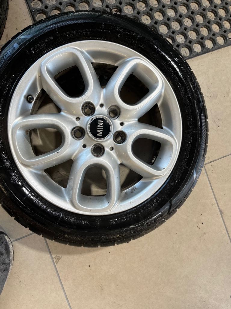 BMW MINI 16" inch 5 Hole Circular 123 Silver Alloy Wheels & Tyres for R60 R61