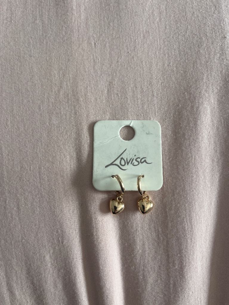 Lovisa heart earrings 