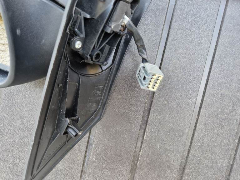 For sale ford focus st3 electric drivers side wing mirrors with indicator off 2010 ST model