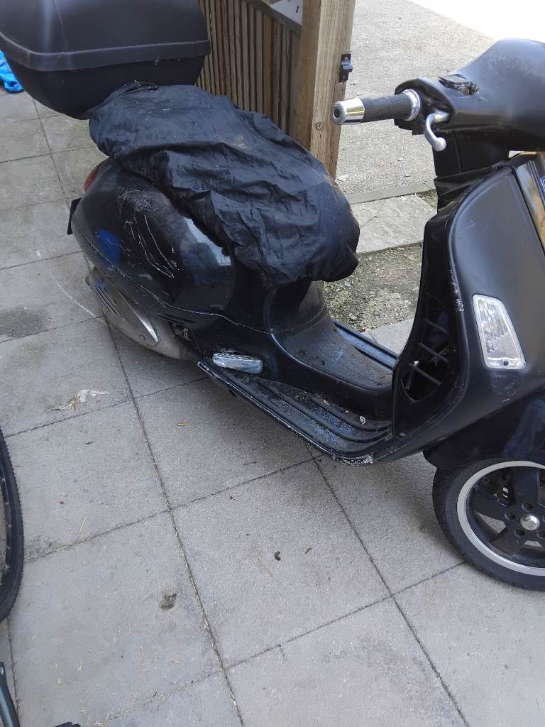 Piaggio, VESPA, 2006, 124 (cc)