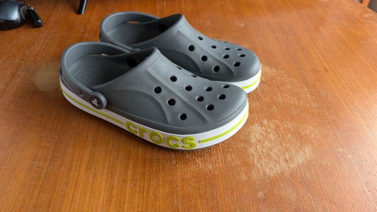 Crocs Bayaband (unisex) | Slate Grey/Slime Green | Size: 8(m)/10(w).