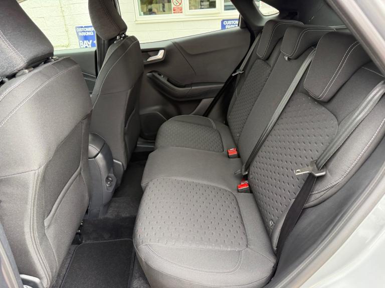 2025 Ford Puma 1.0 EcoBoost Hybrid mHEV Titanium, UNDER 350 MILES, MAY 2028 FORD WARRANTY, HATCHB...