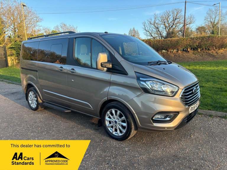 2018 Ford Tourneo Custom 2.0 TDCi EcoBlue 130ps L/R 9 Seater Titanium Auto MPV DIESEL Automatic