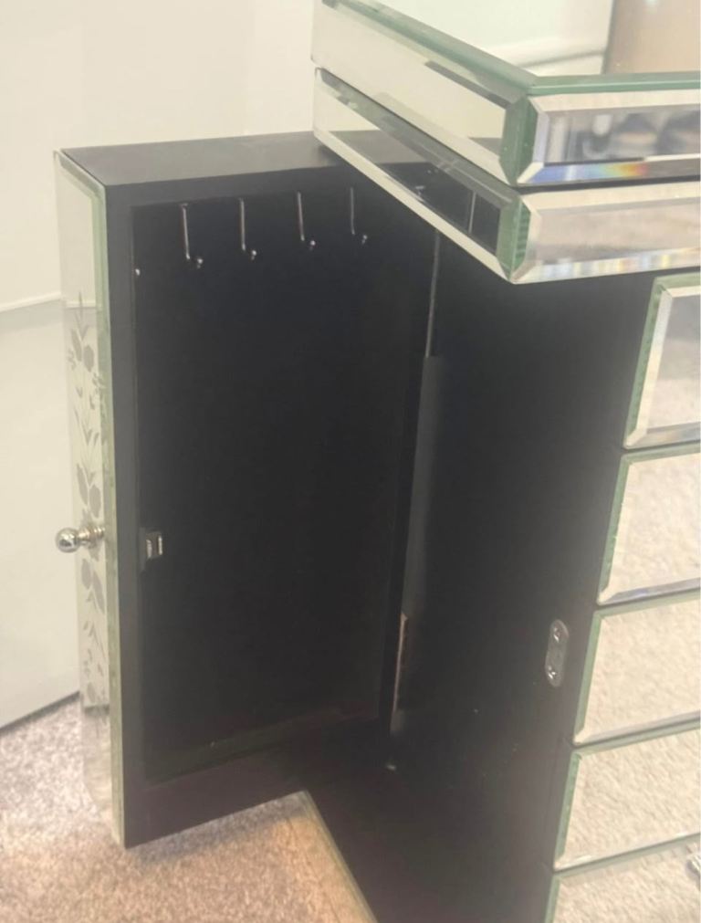 Mirrored Jewellery box large with 5 drawers 