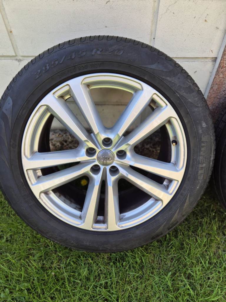 Audi q7 2017 alloys whell