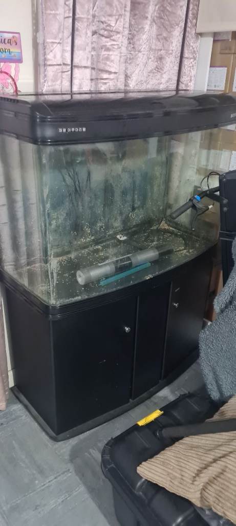 Fish tank with stand 