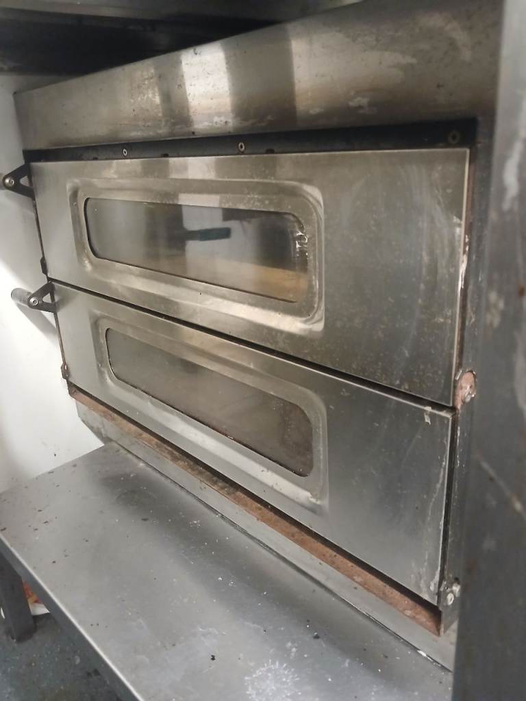 image for Double electric commercial pizza oven