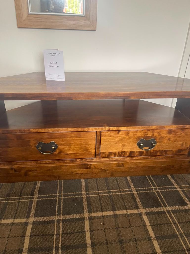 Laura Ashley Garrat chestnut Corner TV stand / unit   – Dark Chestnut Wood (Excellent Condition)