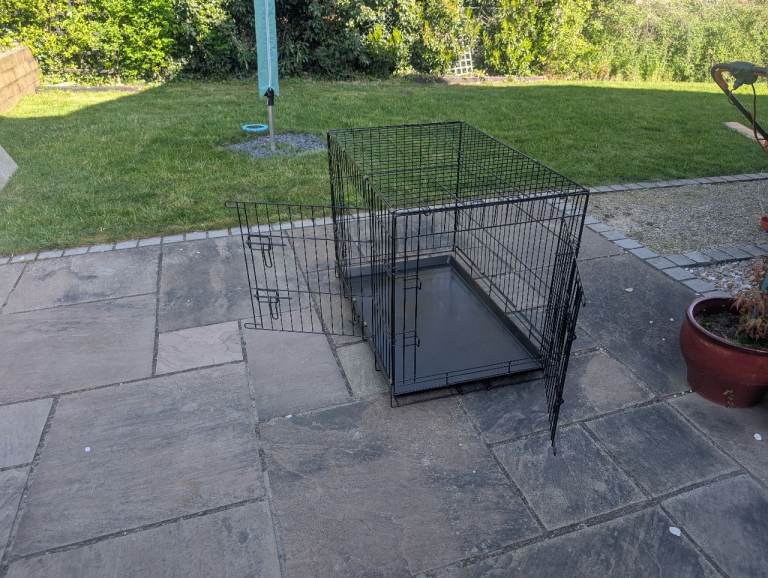 Dog crate