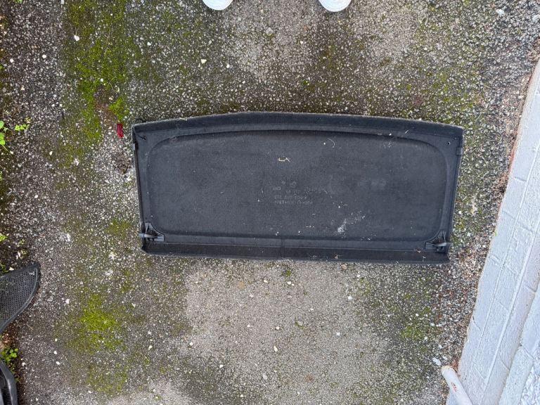 2013 vw polo parcel shelf (boot)