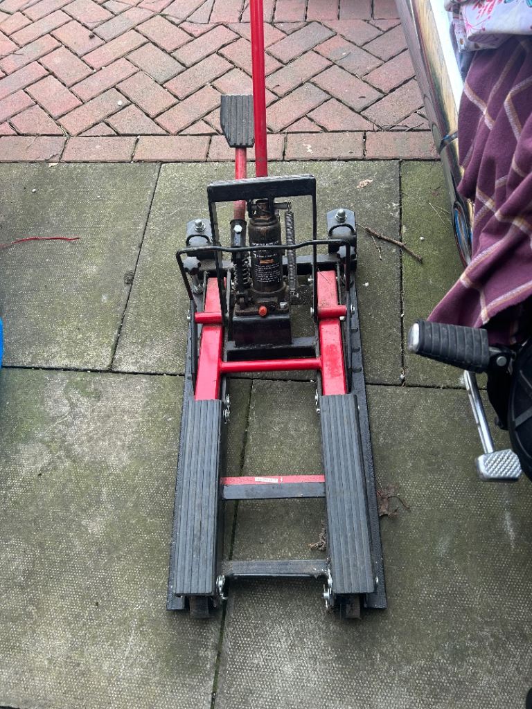 Motorbike lift 