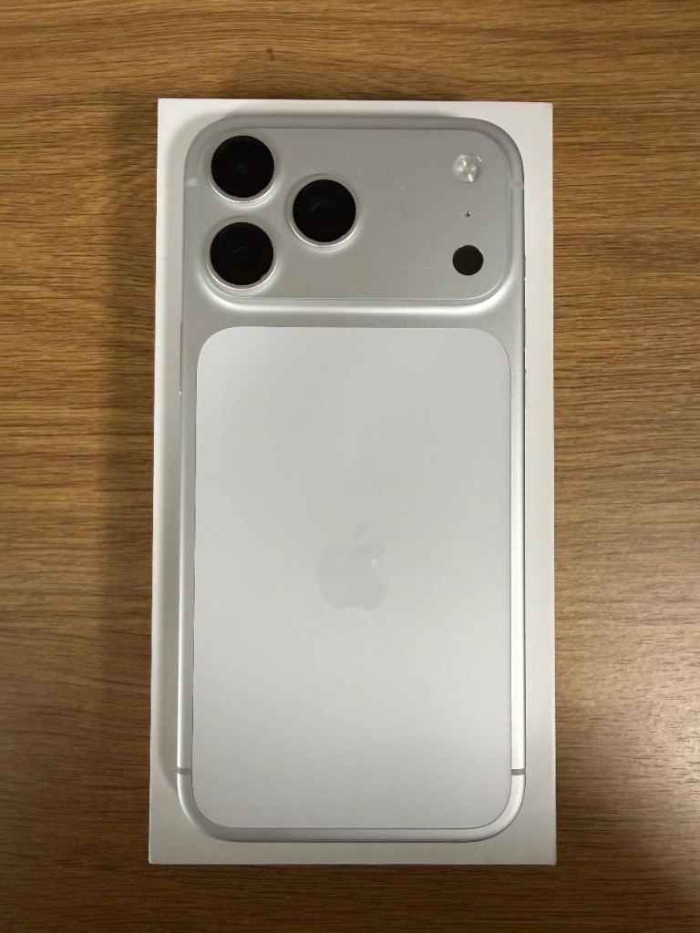 Iphone 17 pro max- silver -256gb 