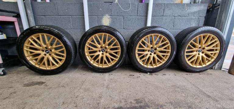 Q7 Alloy wheels and tyres Mint condition S Line Q8 alloys 