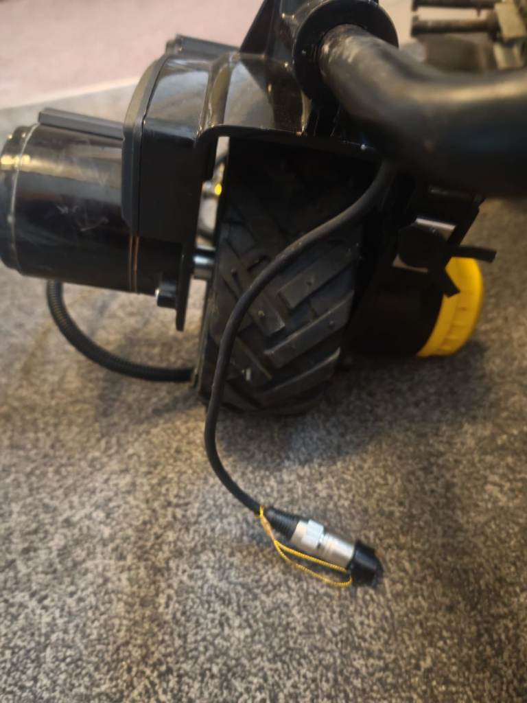 Motorised jockey wheel