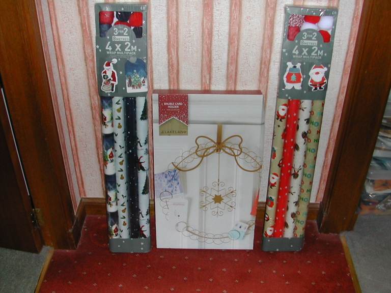 CHRISTMAS WRAPPING  PAPER AND CARD HOLDER