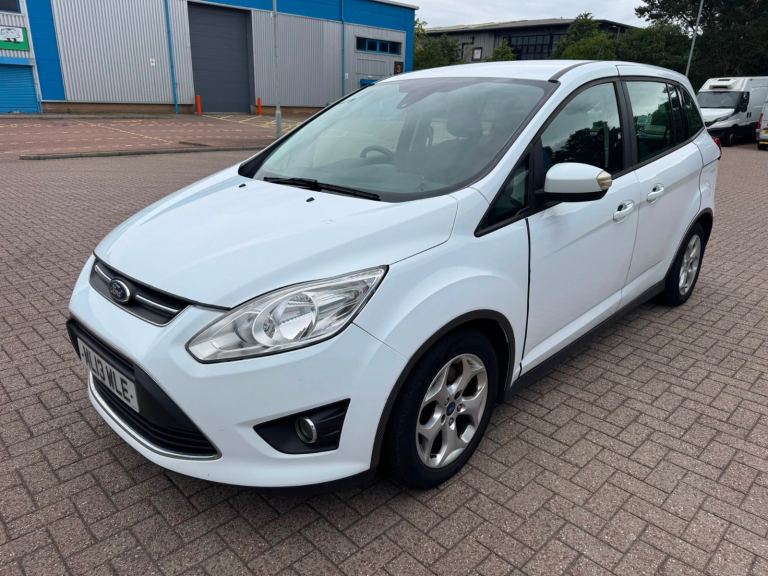 2013 ford grand c-max 1.6 zetec diesel *7 seats *  Mot 2026   Service history  £30 year road tax 