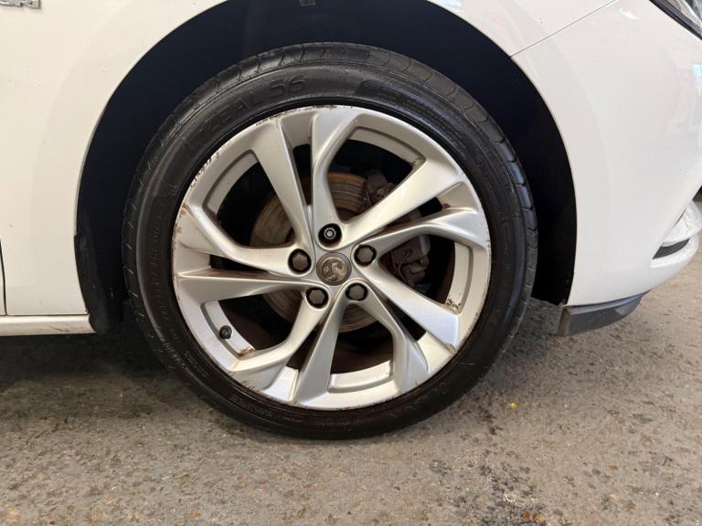 2017 Vauxhall Astra 1.4i Turbo SRi Sports Tourer Euro 6 5dr ESTATE Petrol Manual