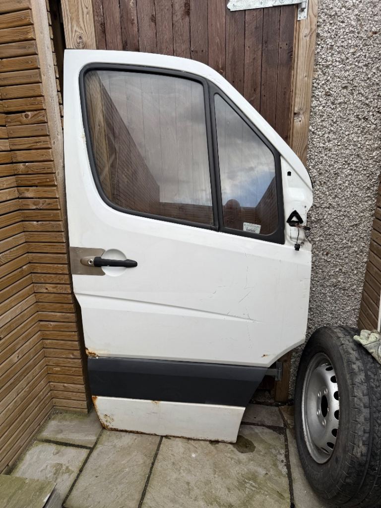 Mercedes sprinter door 