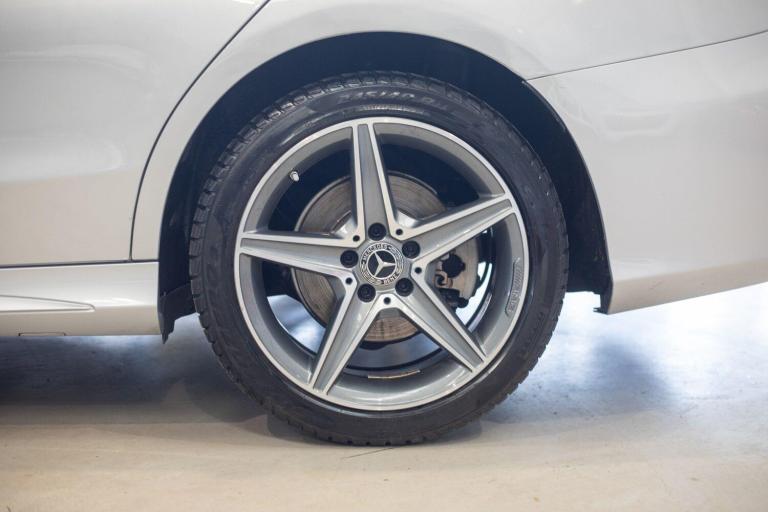 2017 Mercedes-Benz C Class C220d 4Matic AMG Line Premium Plus 4dr Auto SALOON DIESEL Automatic