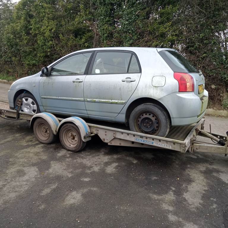 Toyota auris corolla avensiis rav4