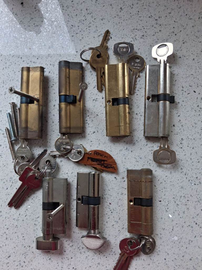 External Door Locks and Keys 