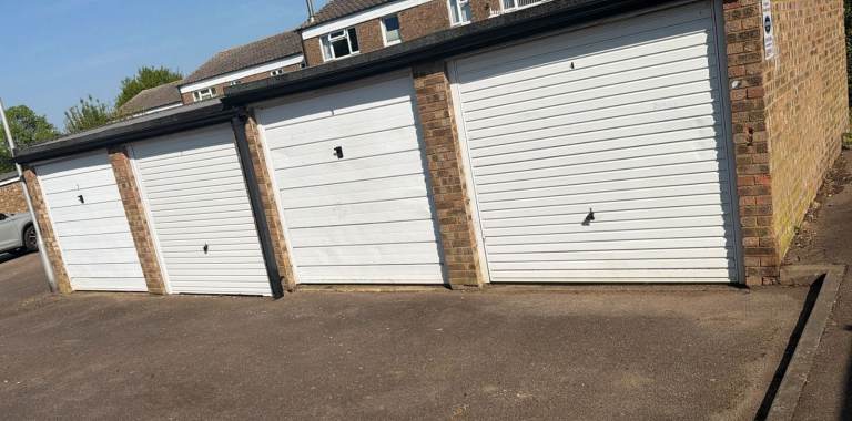 Garage/Parking/Storage to rent: Dunlin, Letchworth, Herts, SG6 4TJ