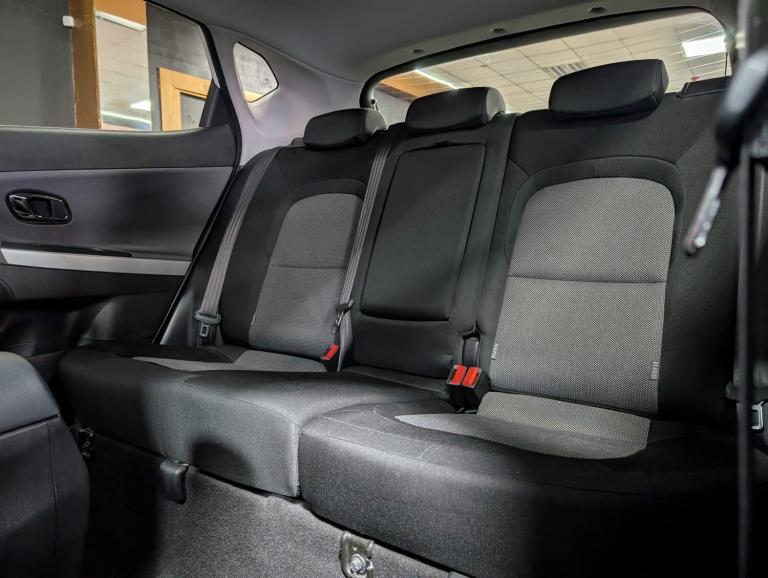 2015 Kia Ceed 1.6 CRDi 2 Hatchback 5dr Diesel DCT Euro 6 (s/s) (134 bhp) HATCHBACK Diesel Automatic