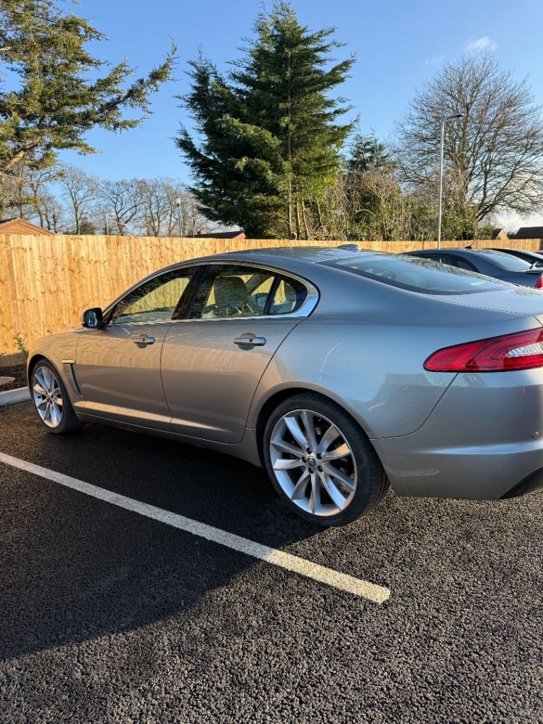 Jaguar, XF, Saloon, 2012, Auto 2179cc), 4 doors