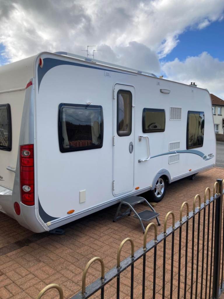 Caravelair eden caravan fixed bed 