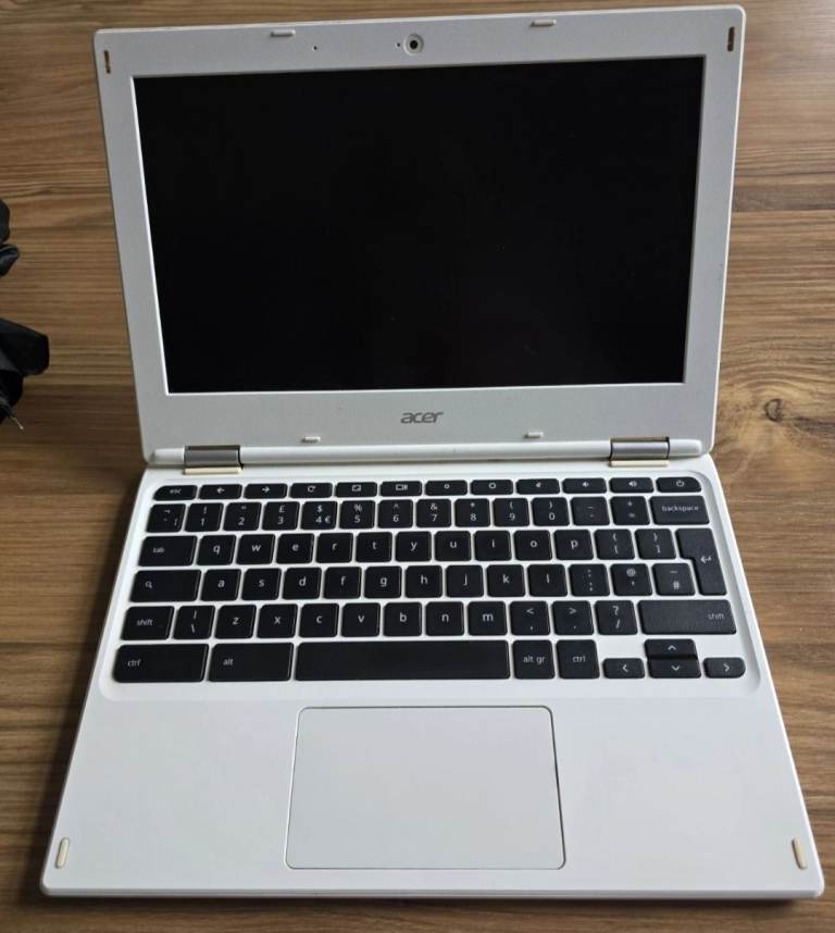 ACER Chrome book Model N15Q10  Complete with charger.