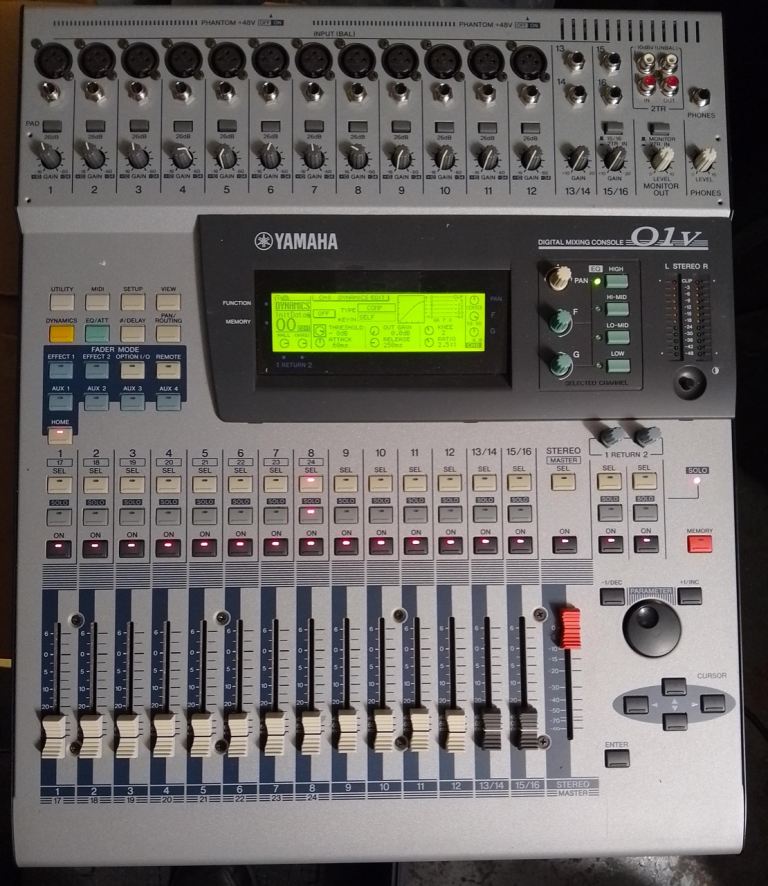 Yamaha 01V 24-channel digital mixing console