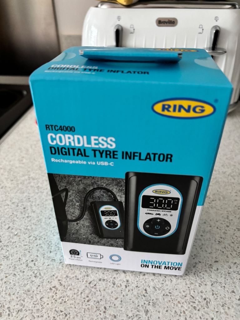Ring Digital Tyre Inflator RTC4000
