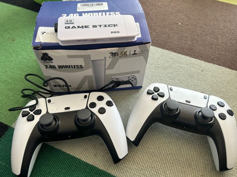 M15 built in HDMI games console with 2 controllers 