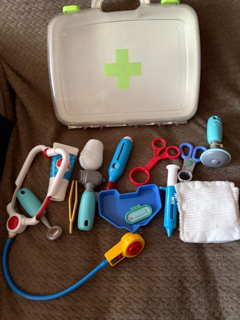 Large children’s doctors case