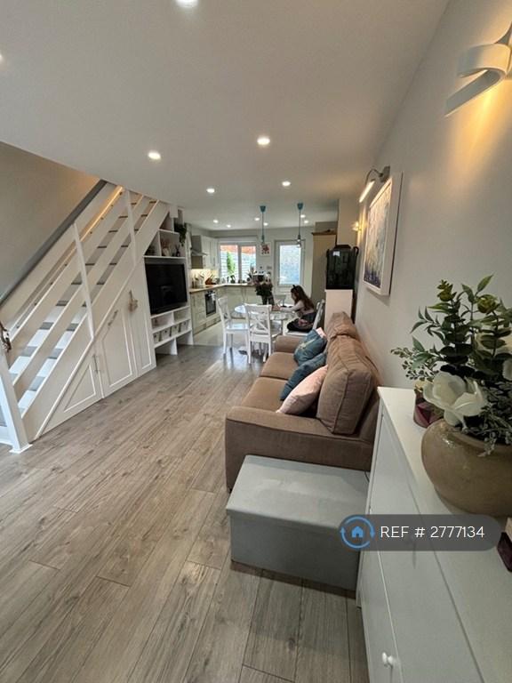 2 bedroom house in Willow Road, New Malden, KT3 (2 bed) (#2777134)