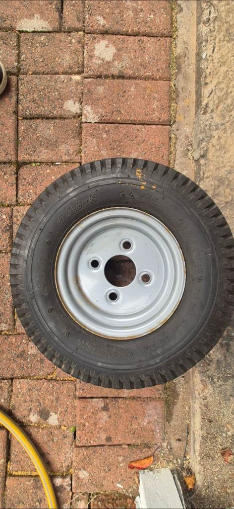 Trailer wheel