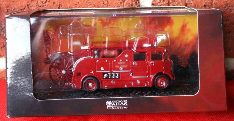 Atlas Editions - AEC Regent III Model Fire Engine - As per attached photos