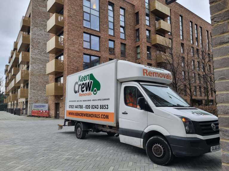Lambeth LONDON HOUSE REMOVALS - END OF TENANCY - STUDENT RELOCATION - SHIFTING  - VAN AND MAN - SW8