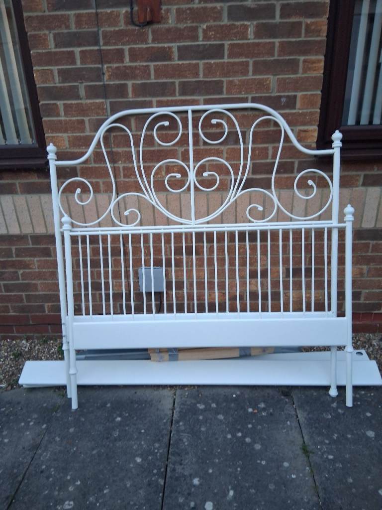 METAL BED FRAME,WHITE, GOOD CONDITION.