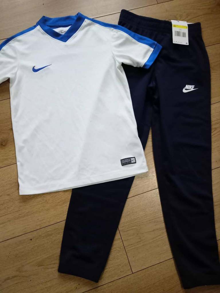 BOYS JOGGERS AND TOP
