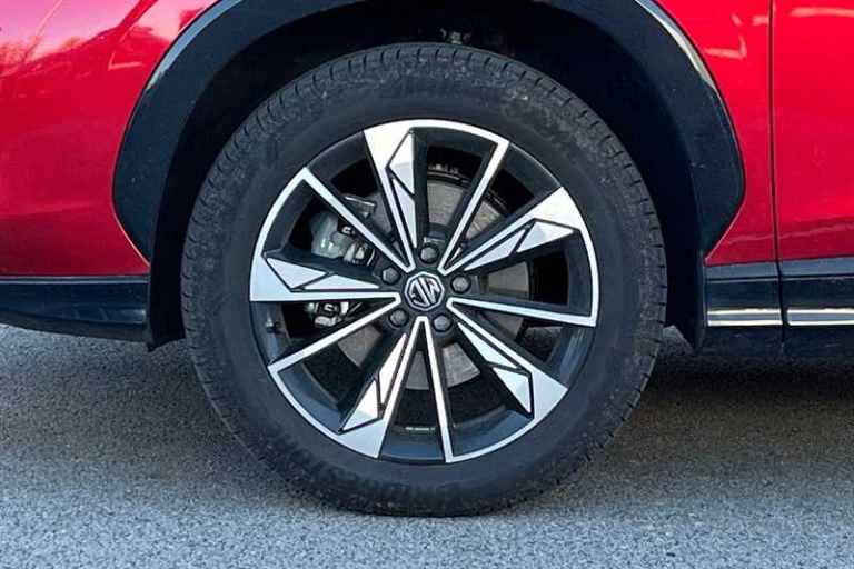 2025 MG MG HS 1.5 T-GDI Trophy SUV 5dr Petrol Manual Euro 6 (s/s) (169 ps) SUV Petrol Manual