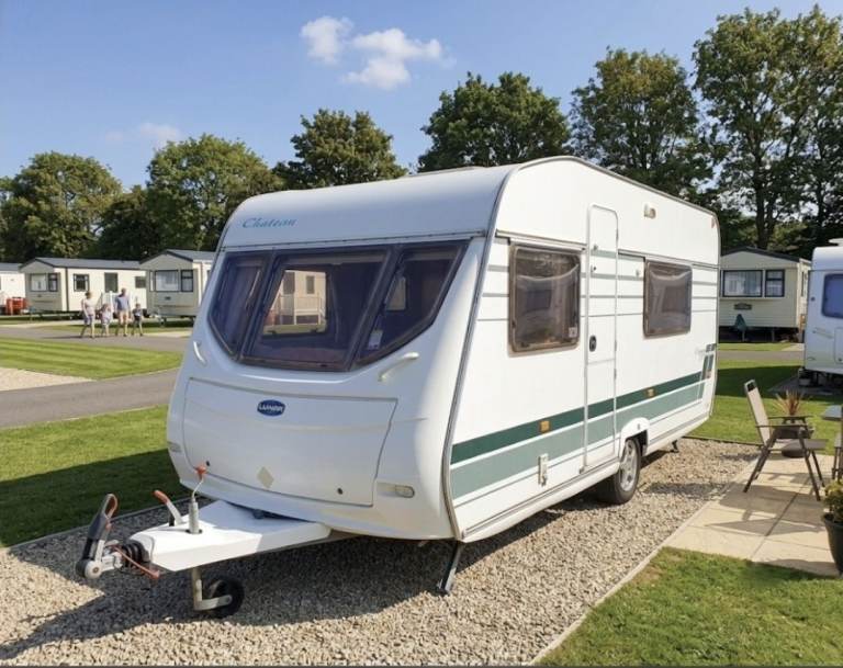​🌟 Perfect Family Getaway! 2006 Lunar Chateau 500 (5-Berth) 🌟