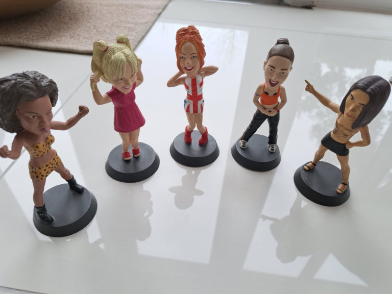 SPICE GIRLS COLLECTIBLE FIGURES