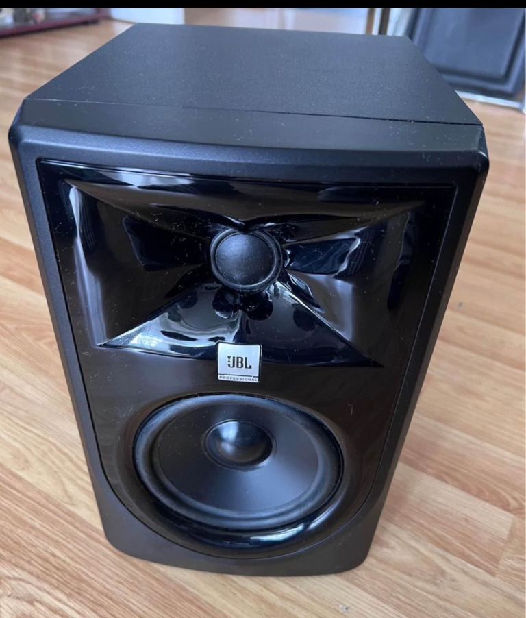UBL Professional studio Monitor 