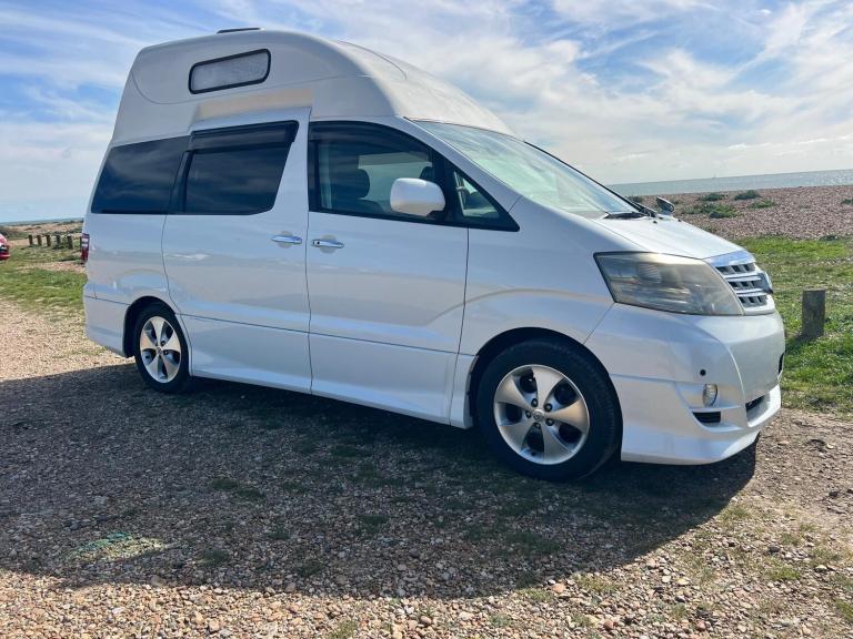 2008 Toyota Alphard 2 berth Hi top roof camper with cassette toilet  pull out