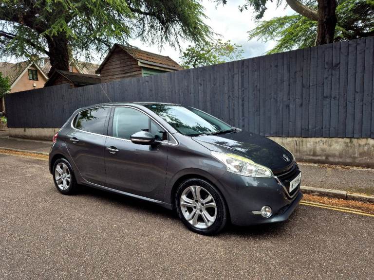 PEUGEOT 208 Hdi 1 Year MOT £20 Tax