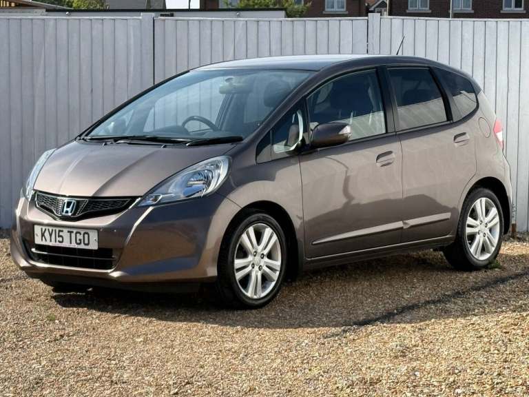 2015 Honda Jazz I-VTEC ES PLUS AUTO Hatchback Petrol Automatic